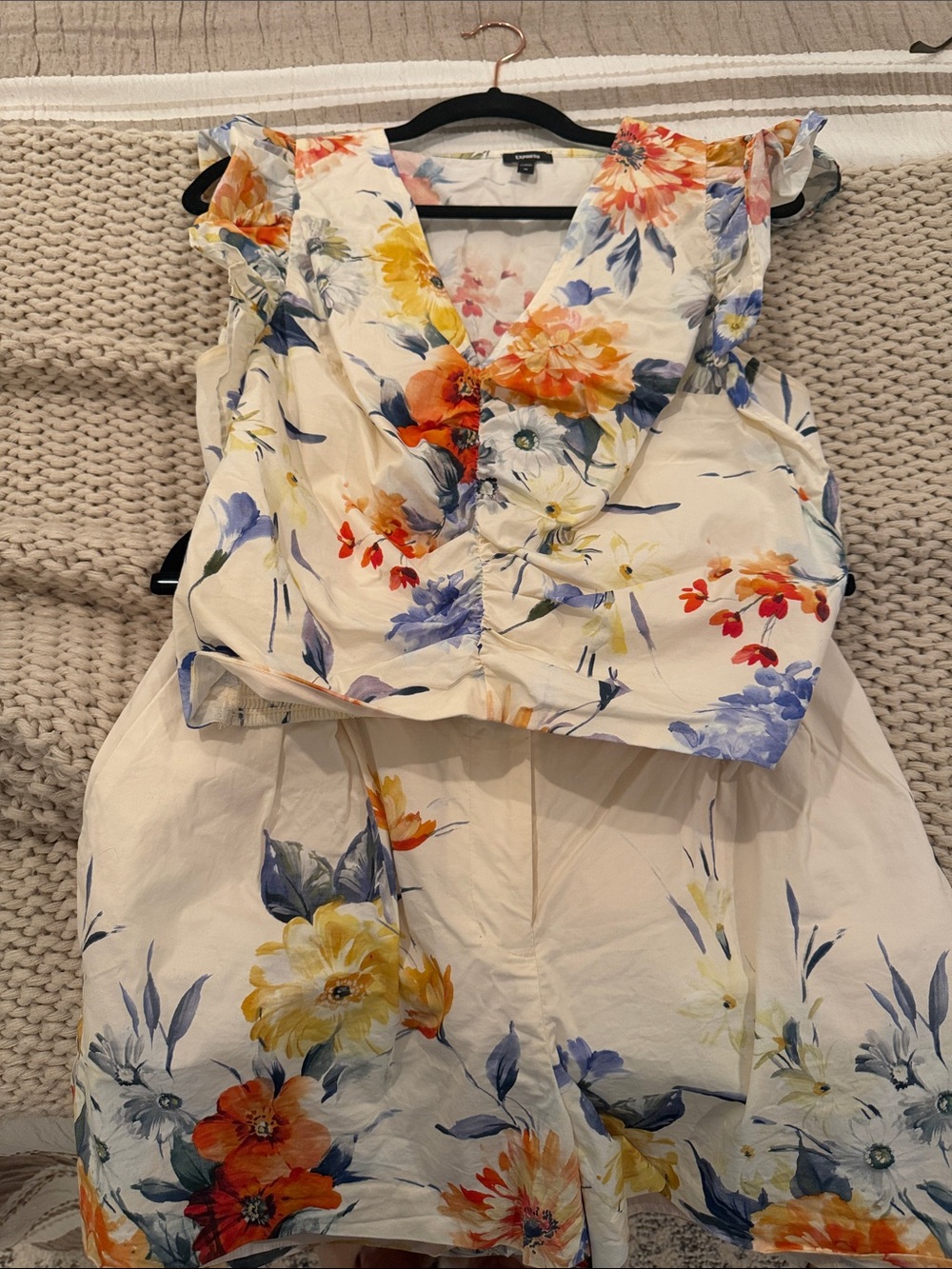Express White Floral Ruffle V-Neck Top and Shorts Set